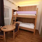 Hostel Slamba *
