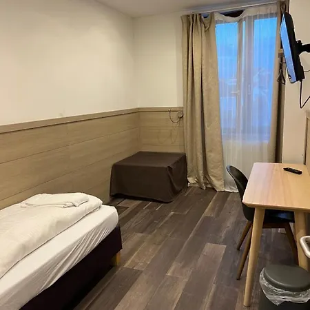 بيت شباب Slamba *