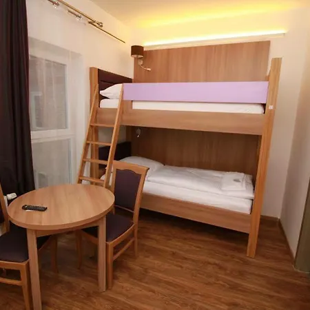 Hostel Slamba *
